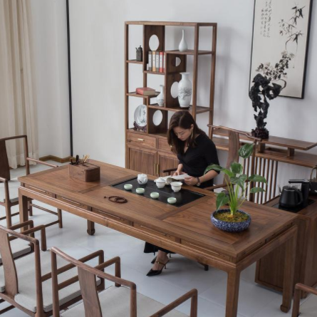 實木茶室設(shè)計圖：打造禪意茶室，我選擇新中式茶桌椅