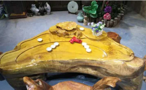 樟木根雕茶幾價(jià)格，根雕茶幾如何保養(yǎng)?