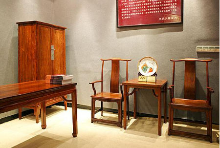 【紅木家具寒冬知識(shí)】硬木家具分類(lèi)有哪些？按選材和風(fēng)格來(lái)選擇